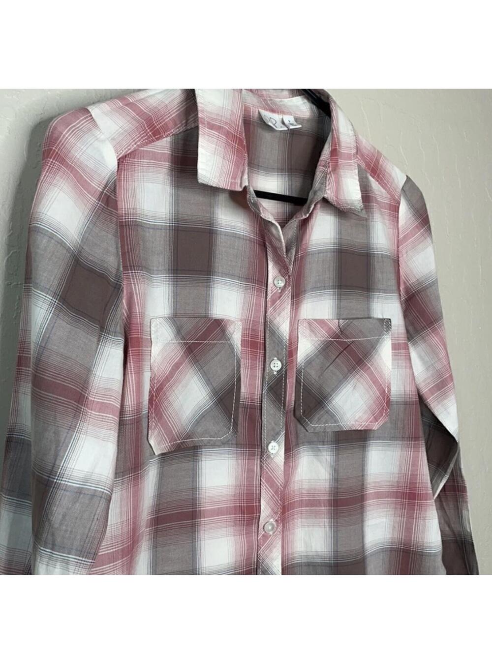 BP button up - Picture 4 of 7